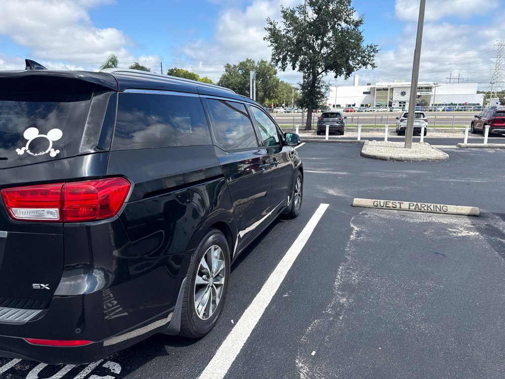 Used 2016 Kia Sedona SX FWD image 4