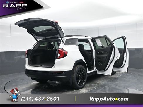 Used 2023 GMC Terrain SLE w/ Driver Convenience Package image 21