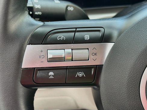 Used 2025 Hyundai Tucson SEL FWD image 17