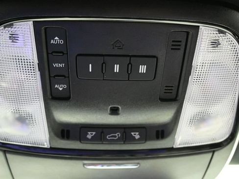 Used 2025 Dodge Durango R/T AWD/4WD image 44