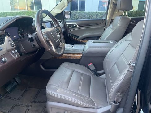 Used 2015 GMC Yukon Denali w/ Premium Package image 14