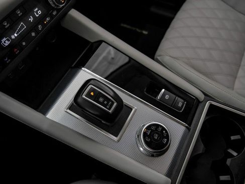 Used 2023 Mitsubishi Outlander SEL Black Edition image 28