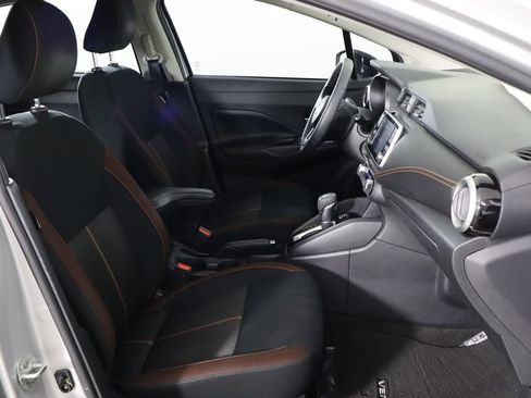 Used 2022 Nissan Versa SR w/ Convenience Package FWD image 18