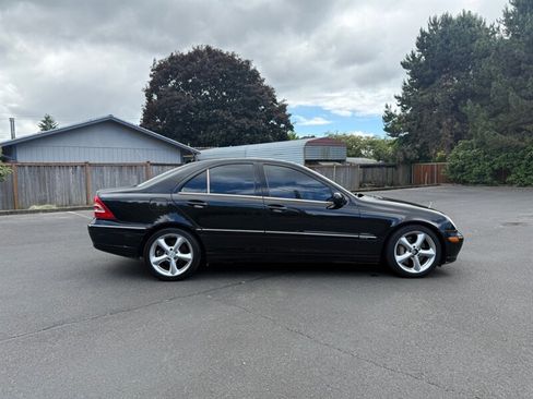 Used 2004 Mercedes-Benz C 230 Sedan image 7