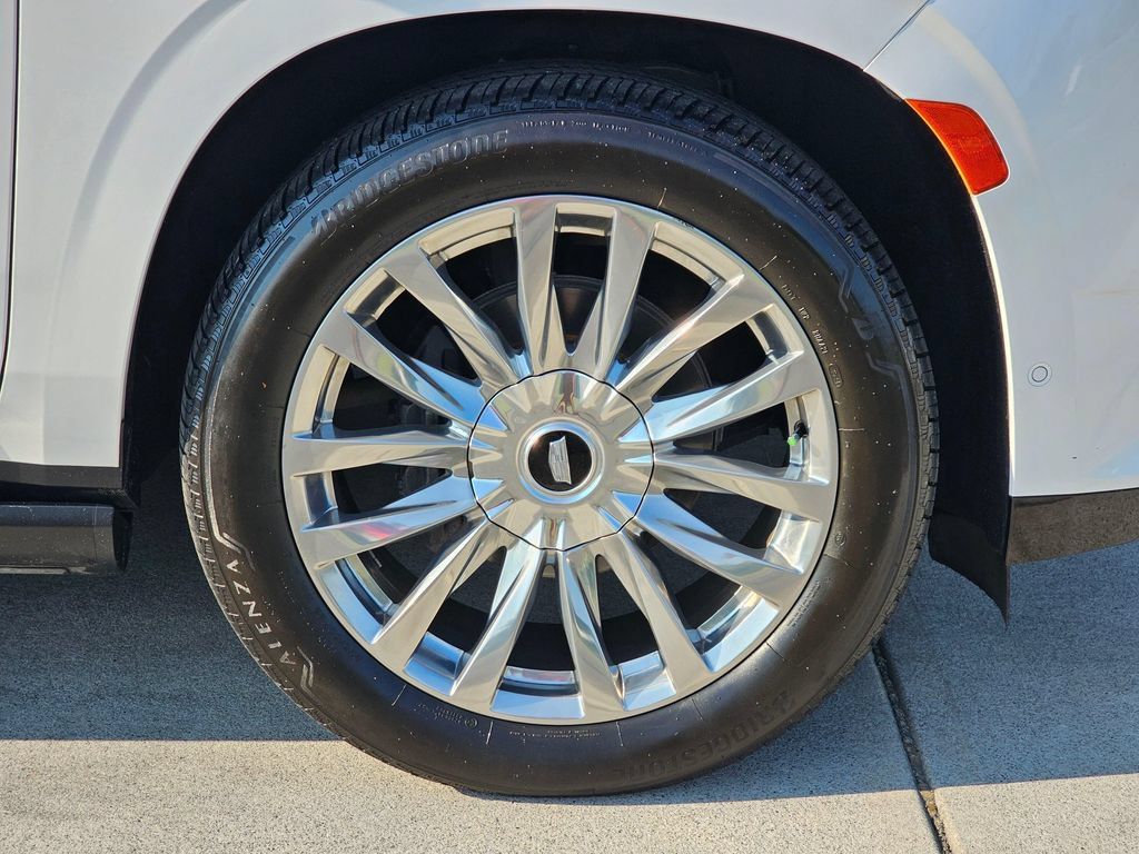Used 2021 Cadillac Escalade Premium Luxury w/ Driver Assist Tech Package AWD/4WD image 9