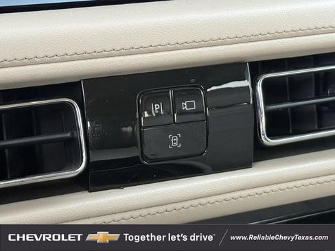 Used 2020 Lincoln Aviator Reserve w/ Elements Package Plus AWD/4WD image 23