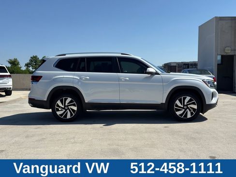 Used 2024 Volkswagen Atlas SEL AWD/4WD image 6