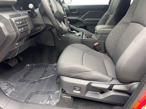 Used 2025 Toyota Tacoma SR image 26