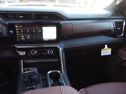 New 2026 GMC Sierra 1500 Denali Ultimate image 11