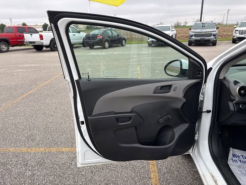 Used 2016 Chevrolet Sonic LS FWD image 25