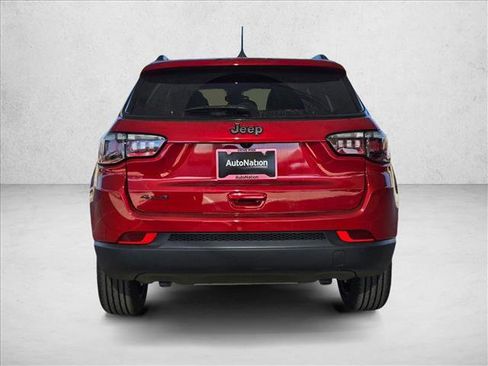 New 2026 Jeep Compass Latitude image 8