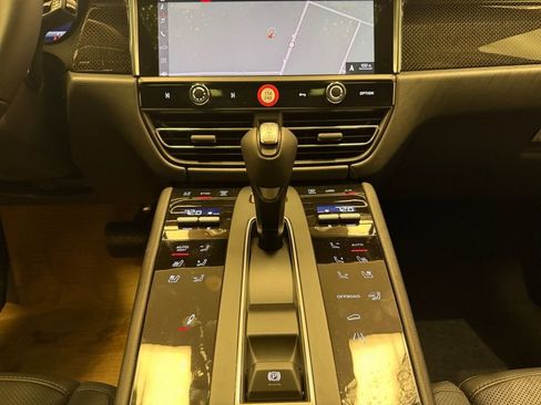 New 2026 Porsche Macan S image 15