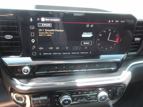 Certified 2025 GMC Sierra 1500 SLT w/ SLT Premium Package AWD/4WD image 31