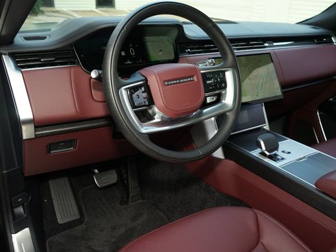Used 2026 Land Rover Range Rover Long Wheelbase Autobiography AWD/4WD image 2