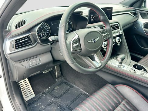 Used 2023 Genesis G70 2.0T w/ Sport Prestige Package RWD image 9