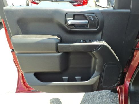 Used 2021 Chevrolet Silverado 1500 Custom w/ LPO, Dark Essentials Package AWD/4WD image 6