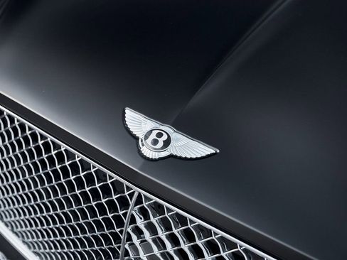 Used 2020 Bentley Continental GT image 9