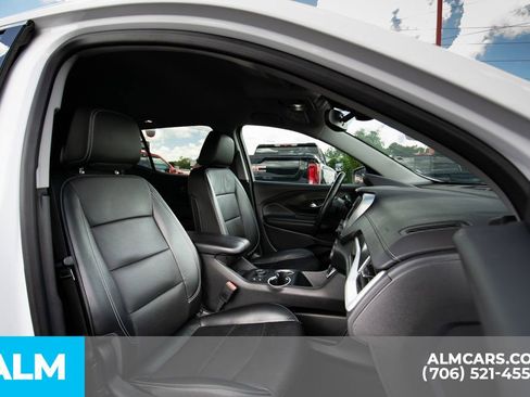 Used 2023 GMC Terrain SLT image 10