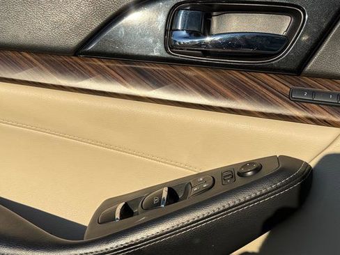 Used 2018 Nissan Maxima Platinum image 8