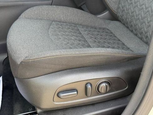 Used 2024 Chevrolet Equinox LT AWD/4WD image 23