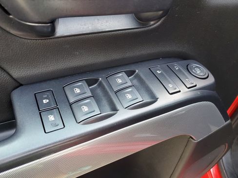 Used 2018 Chevrolet Silverado 1500 LT w/ All Star Edition AWD/4WD image 12