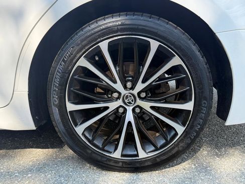Used 2020 Toyota Camry SE FWD image 26