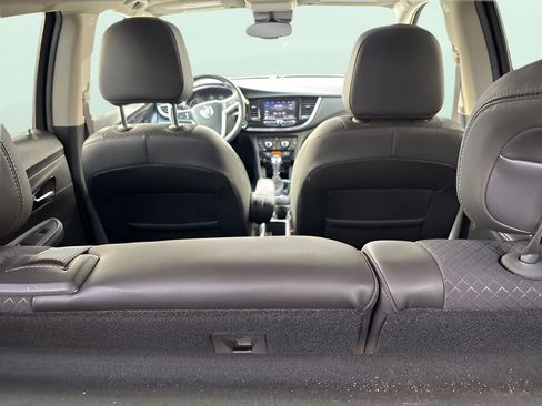 Used 2022 Buick Encore Preferred w/ Safety Package image 19