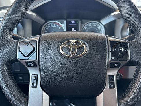 Used 2022 Toyota Tacoma SR5 RWD image 25
