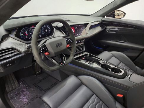 Used 2025 Audi RS e-tron GT performance AWD/4WD image 12