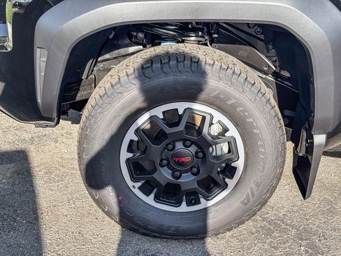 New 2026 Toyota Tacoma TRD Off-Road AWD/4WD image 11
