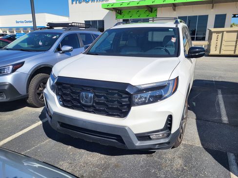 Used 2023 Honda Passport Elite image 2