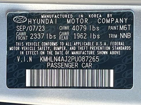 Used 2023 Hyundai Elantra Limited FWD image 33