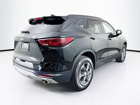 Used 2024 Chevrolet Blazer LT w/ Convenience Package FWD image 9