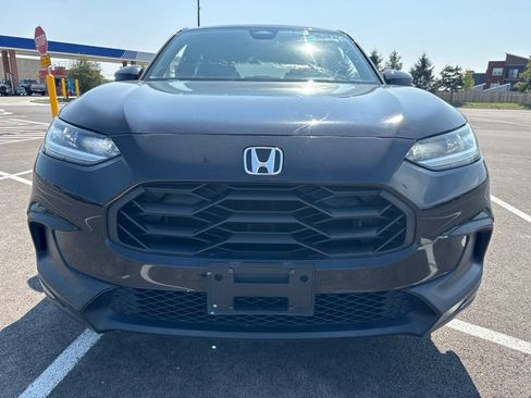 Used 2023 Honda HR-V Sport image 2
