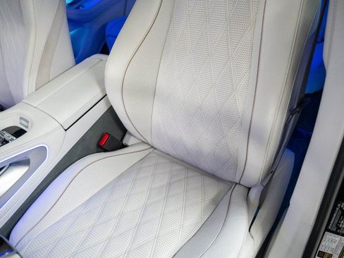 Certified 2024 Mercedes-Benz Maybach GLS 600 4MATIC image 44