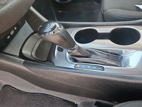 Used 2020 Chevrolet Malibu LS image 25