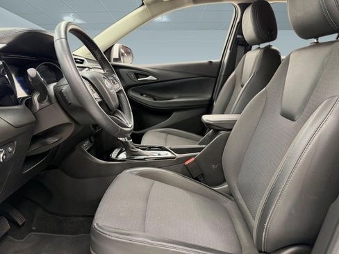 Used 2021 Buick Encore GX Preferred AWD/4WD image 4