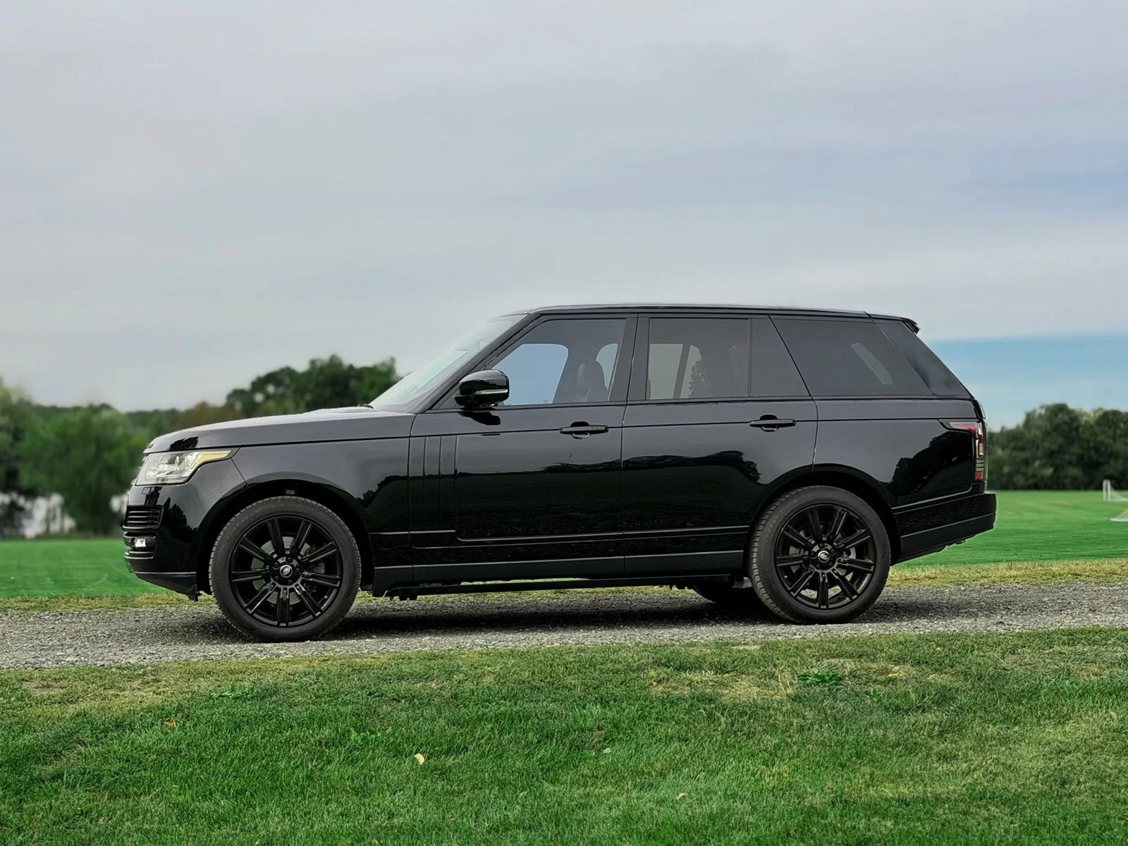 Used 2015 Land Rover Range Rover HSE AWD/4WD image 22