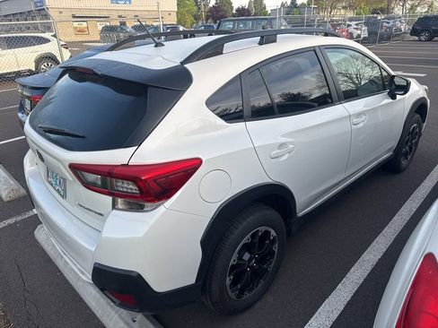 Used 2023 Subaru Crosstrek 2.0i image 3