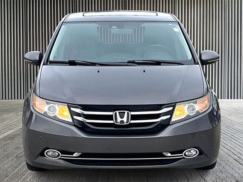 Used 2014 Honda Odyssey Touring Elite image 3