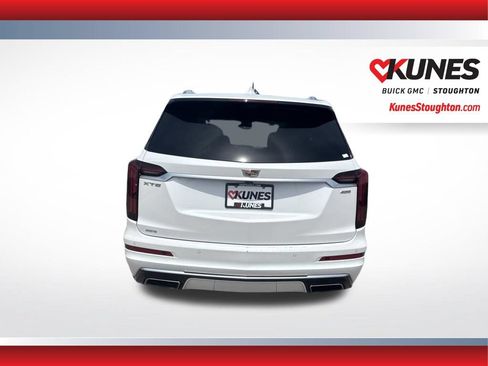Used 2022 Cadillac XT6 Premium Luxury w/ Platinum Package AWD/4WD image 10