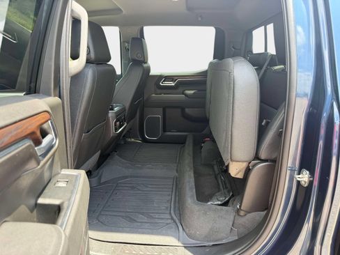 Used 2023 GMC Sierra 1500 SLT w/ SLT Premium Package AWD/4WD image 12