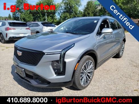 Used 2024 Cadillac XT4 Sport w/ Technology Package FWD image 3