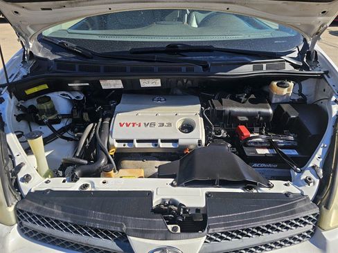 Used 2005 Toyota Sienna XLE image 8
