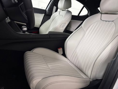 New 2025 Genesis G70 2.5T w/ Sport Prestige Package image 13