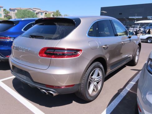 Used 2017 Porsche Macan S AWD/4WD image 4