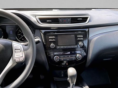 Used 2015 Nissan Rogue SV FWD image 10
