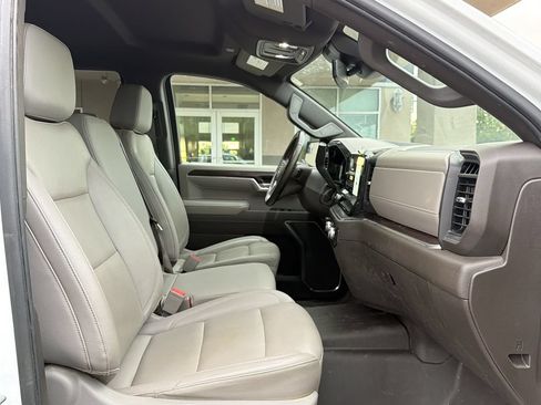 Used 2025 GMC Sierra 1500 SLT AWD/4WD image 20