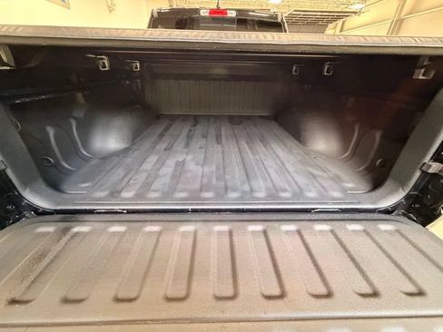 Used 2019 RAM 1500 Big Horn AWD/4WD image 9