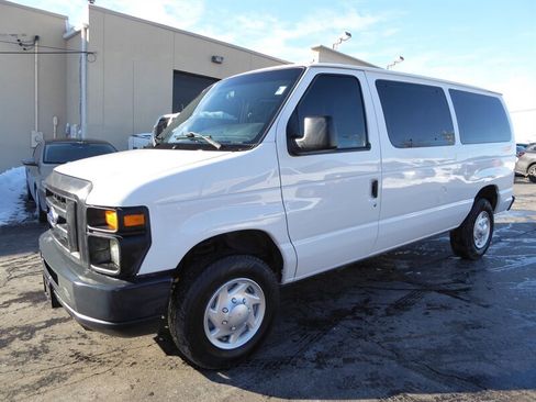 Used 2013 Ford E-350 and Econoline 350 XL image 2
